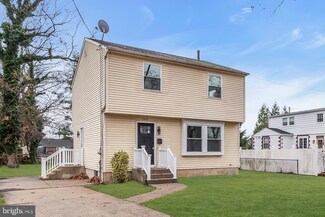 705 Chestnut St, Palmyra, NJ 08065