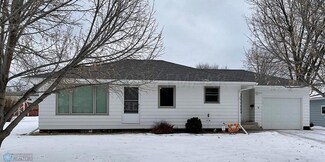 319 Webster St, Lisbon, ND 58054