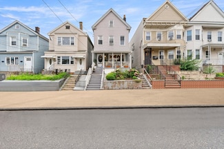 26 E 49th St, Bayonne, NJ 07002