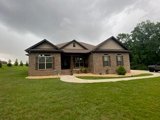 1051 Skipper Rd, Dothan, AL 36301