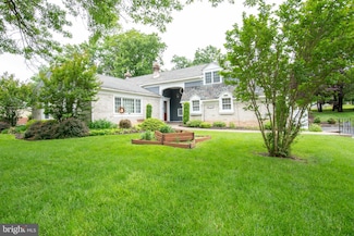 103 Briarwood Dr, Southampton, PA 18966