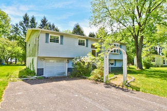 119 Alwen Ave, East Stroudsburg, PA 18301