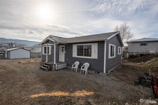 104 W Kelso Ave, Electric City, WA 99123