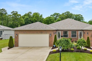 1127 Bogey Dr, Ontario, OH 44903