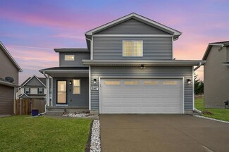 2867 Jaden Ln, Norwalk, IA 50211