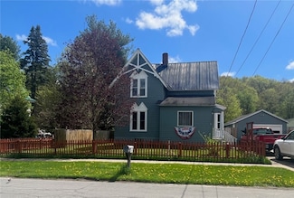 8 South St, Friendship, NY 14739