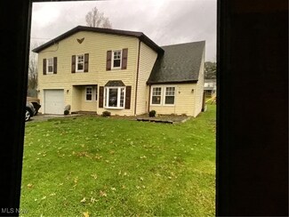 4852 Woodrow Ave NW, Warren, OH 44483