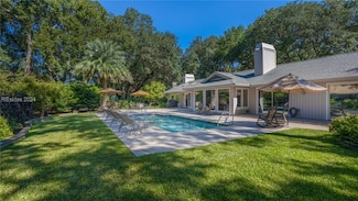 13 Fort Walker Dr, Hilton Head Island, SC 29928