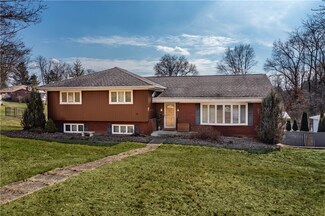 130 Brookdale Cir, Canonsburg, PA 15317