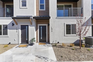 1745 S Rock View Ln, Boise, ID 83705