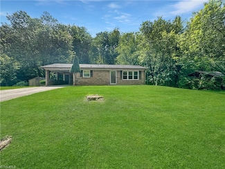 964 Mountain View Rd, North Wilkesboro, NC 28659