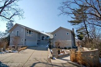 3 S Greatwater Ave, Chesterton, IN 46304