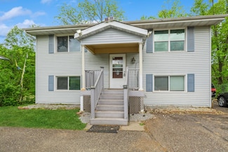 1570 Silver Lake Rd NW, New Brighton, MN 55112