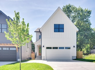 6401 Thunderbird Dr, Nashville, TN 37209