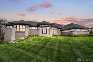266 Fox Meadow Ct, Xenia, OH 45385