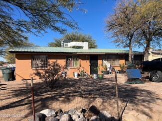7064 S San Fernando Rd, Tucson, AZ 85756