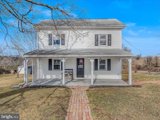 2521 Martinsburg Rd, Berkeley Springs, WV 25411