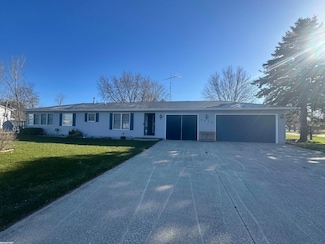 6432 Emerich Dr, Caseville, MI 48725