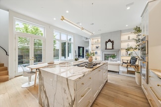 2013 Persa St, Houston, TX 77019