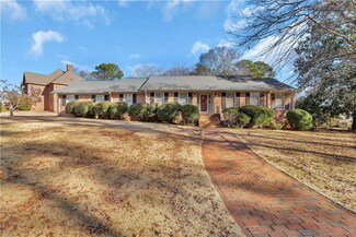 302 Holly Creek Dr, Anderson, SC 29621