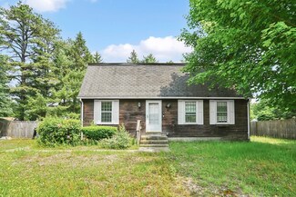 36 County Rd, Holyoke, MA 01040
