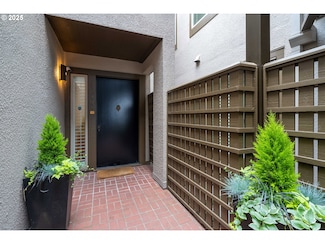 708 NW Westover Terrace, Portland, OR 97210