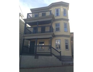 10 Fox St, Dorchester, MA 02122