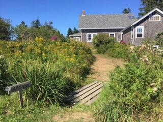 40 Davis St, Monhegan Island Plantation, ME 04852