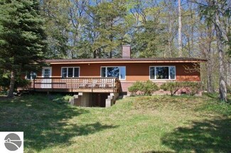 8129 W Day Forest Rd, Empire, MI 49630