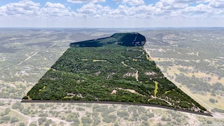 4400 Whartons Dock Rd, Bandera, TX 78003