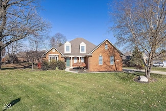 383 Walnut Woods Dr, Greenwood, IN 46142
