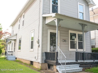 132 W Dorrance St, Kingston, PA 18704