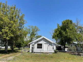 179 Ivy St, MacClenny, FL 32063