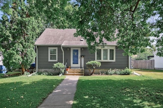 4232 Halifax Ave N, Robbinsdale, MN 55422