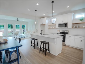 1003 Crossing Ct E, Valley, AL 36854