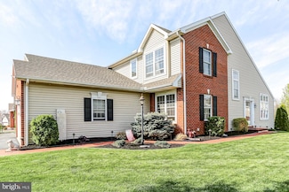 77 Hickory St, Palmyra, PA 17078