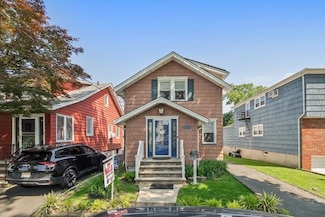 18 Trinity Place, Kearny, NJ 07032