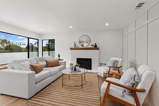 6117 La Jolla Blvd, La Jolla, CA 92037