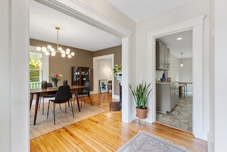 110 Essex St, Beverly, MA 01915