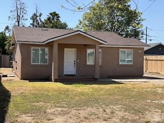 611 Woodrow Ave, Bakersfield, CA 93308
