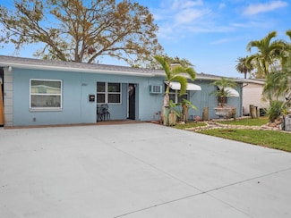 8501 47th St N, Pinellas Park, FL 33781