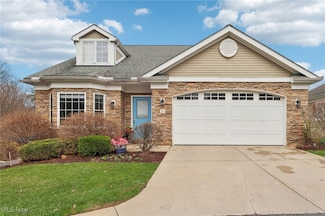 21 Bristol Ln, Rocky River, OH 44116