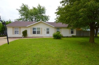 725 Shakamak Ct, Dayton, IN 47941