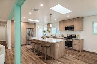225 S Guadalupe Ave, Redondo Beach, CA 90277
