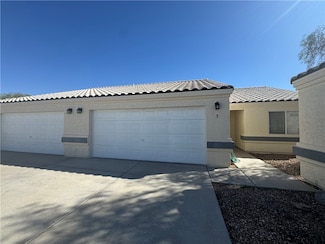 3442 Sunriver Rd, Bullhead City, AZ 86429