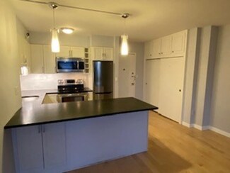 145 Pinckney St Unit 127, Boston, MA 02114