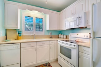2 Westwood Ave Unit 207G, Jupiter, FL 33469