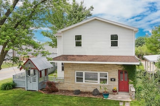 21 Berenz Place, Bloomington, IL 61701