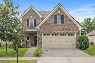 341 Lola Ln, Cottontown, TN 37048