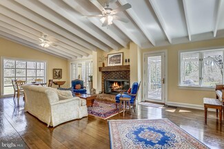 3129 Sleepy Hollow Rd, Falls Church, VA 22042